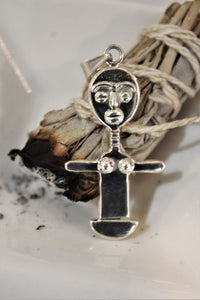 Akwaba Doll Necklace Silver fertility dolls, akua'ba are those of the Ashanti people, akua'ba have large, disc-like heads