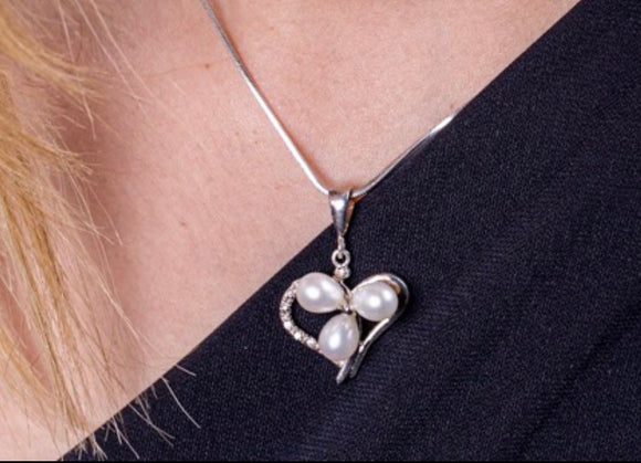 Cluster Pearl Necklace, Gift of Love, for bridal party gift, wedding or any Special occasion