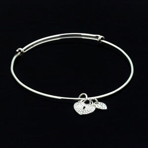 Heart charm bracelet, key to her heart, Mothers Day Gift