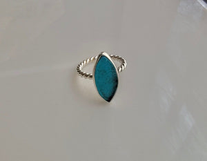 Green sea glass ring, sterling silver pinky size 5 ring, handmade solitaire, beach lovers gift