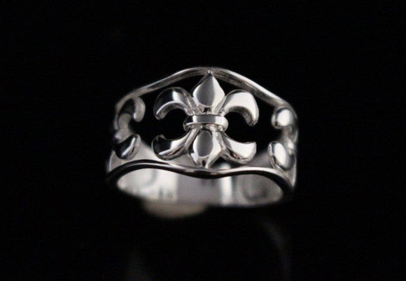 Fleur de lis ring, sterling silver, Louisiana jewelry,  New Orleans gift,  Louisville symbol, game day jewelry, Canada,France, ready to ship