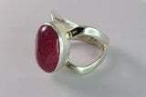 Handmade Oval Dragon Vein Agate Ring: Artisan Fuchsia Jewelry