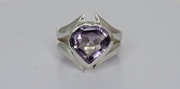 Heart shaped Amethyst ring, sterling silver ring size 7 and a half, Mothers Day Gift, February birthstone