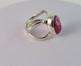 Handmade Oval Dragon Vein Agate Ring: Artisan Fuchsia Jewelry