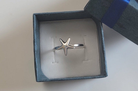 Silver Starfish ring, ocean inspired jewelry, gift to bring intuition, growth, celestial being represents Divine Love