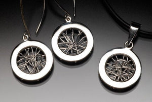 Storm Within Round Necklace & Earring Set_080