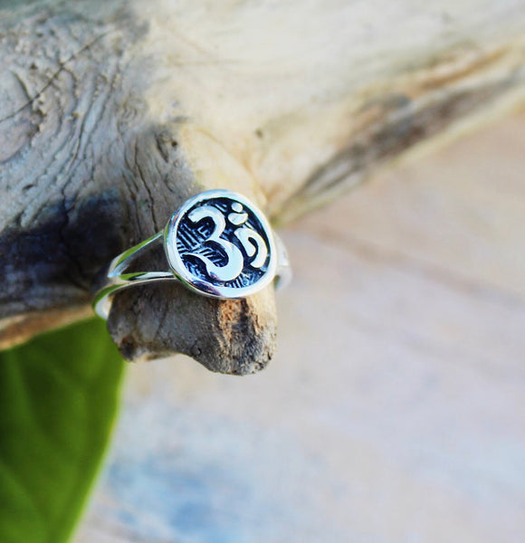 Yoga gift, om ring, meditation jewelry, Hindu symbol, aum symbol, call to the universe, seed mantra, connects to 7th or crown chakra