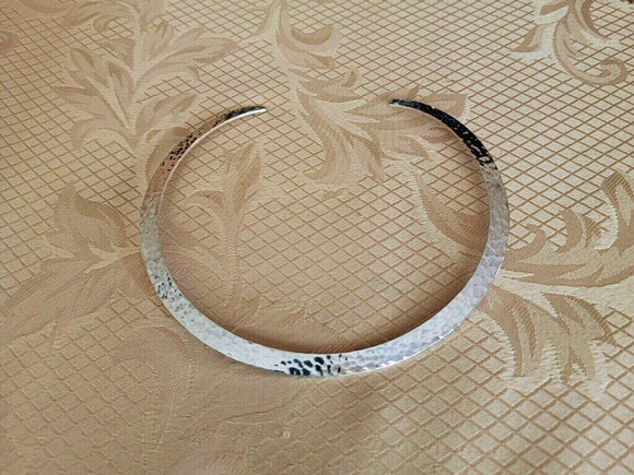 Collar Necklace, silver choker, hammered neck wire